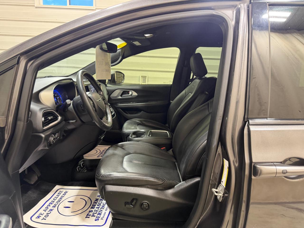 Chrysler Pacifica Touring L Plus FWD 2020