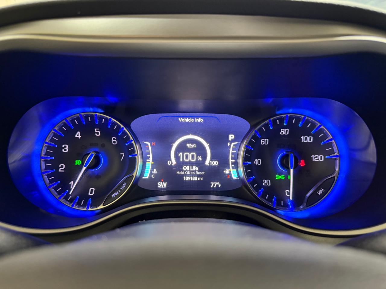 Chrysler Pacifica Touring L Plus FWD 2020