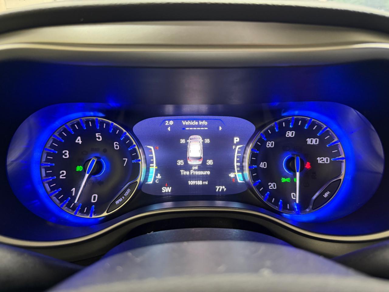 Chrysler Pacifica Touring L Plus FWD 2020
