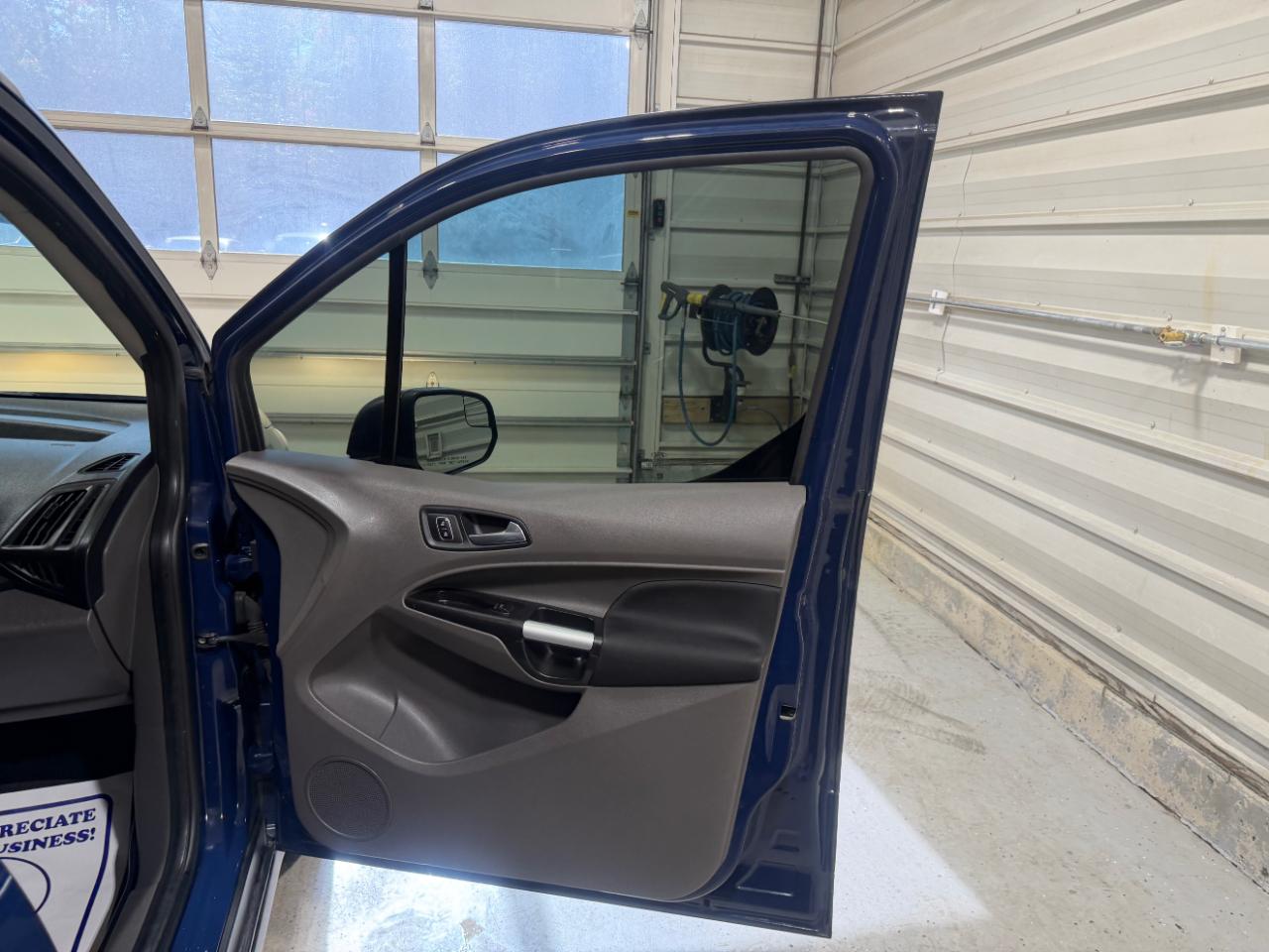 Ford Transit Connect Wagon XLT LWB w/Rear Liftgate 2019