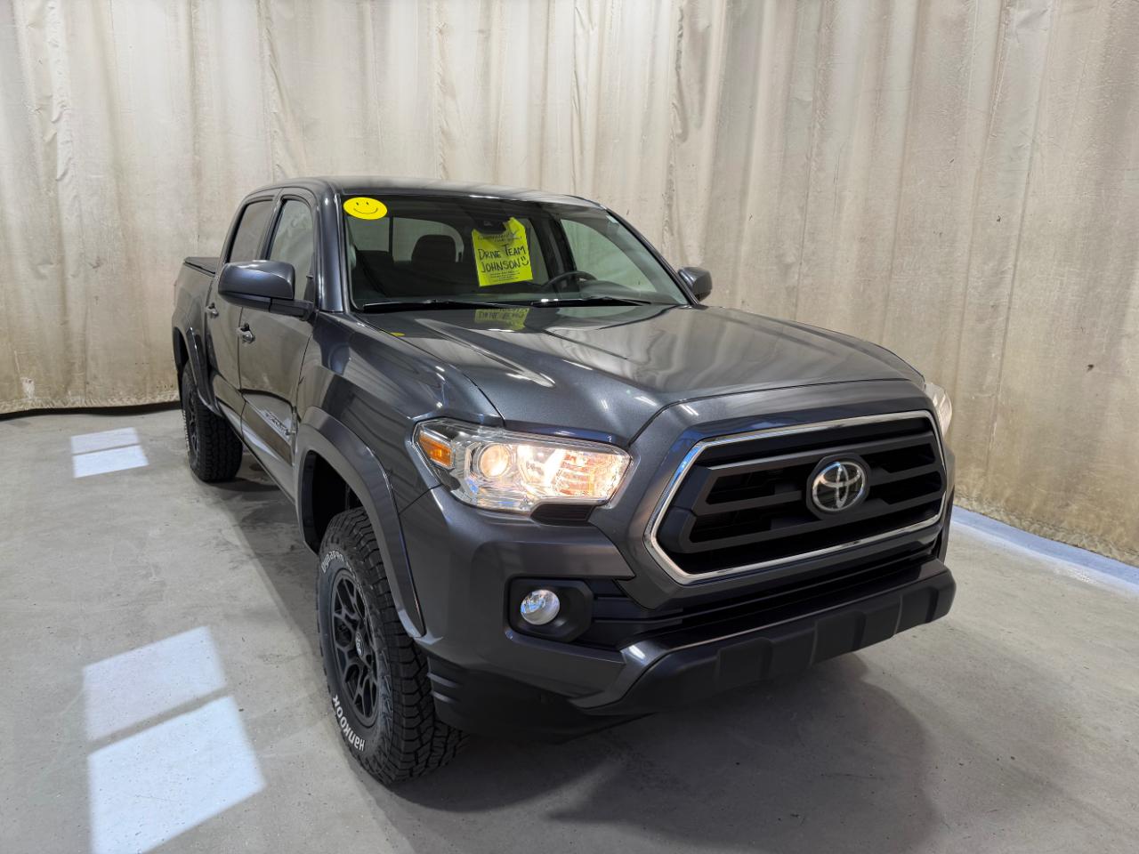 Toyota Tacoma 4WD SR5 Double Cab 5' Bed V6 AT (Natl) 2020