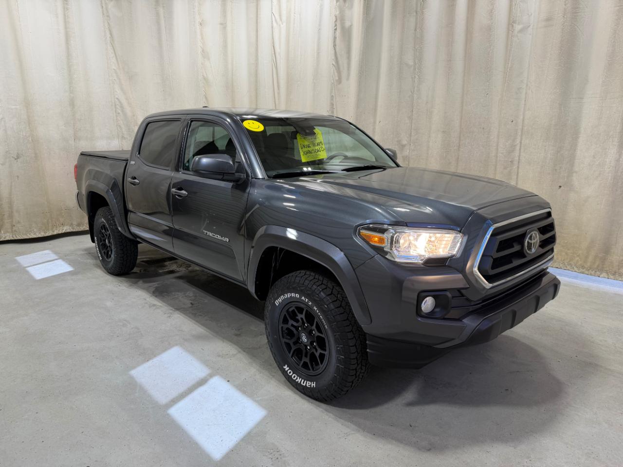 Toyota Tacoma 4WD SR5 Double Cab 5' Bed V6 AT (Natl) 2020