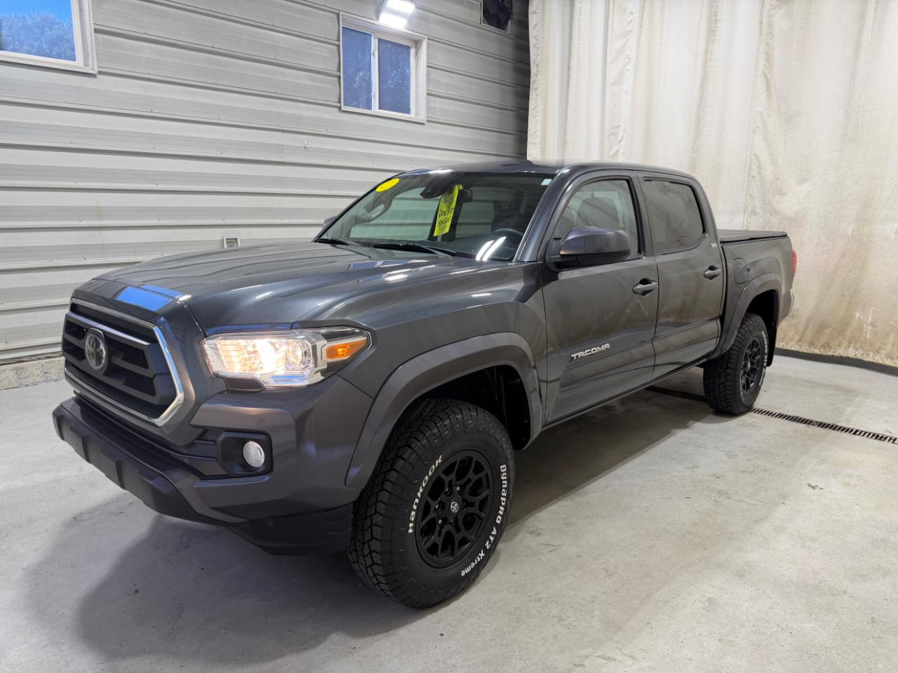 Toyota Tacoma 4WD SR5 Double Cab 5' Bed V6 AT (Natl) 2020