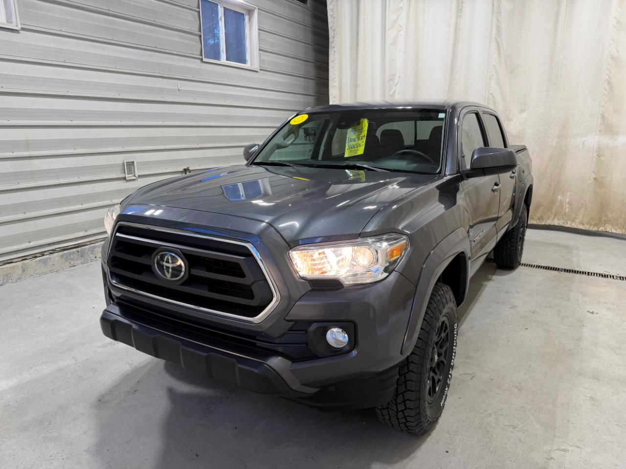 Toyota Tacoma 4WD SR5 Double Cab 5' Bed V6 AT (Natl) 2020