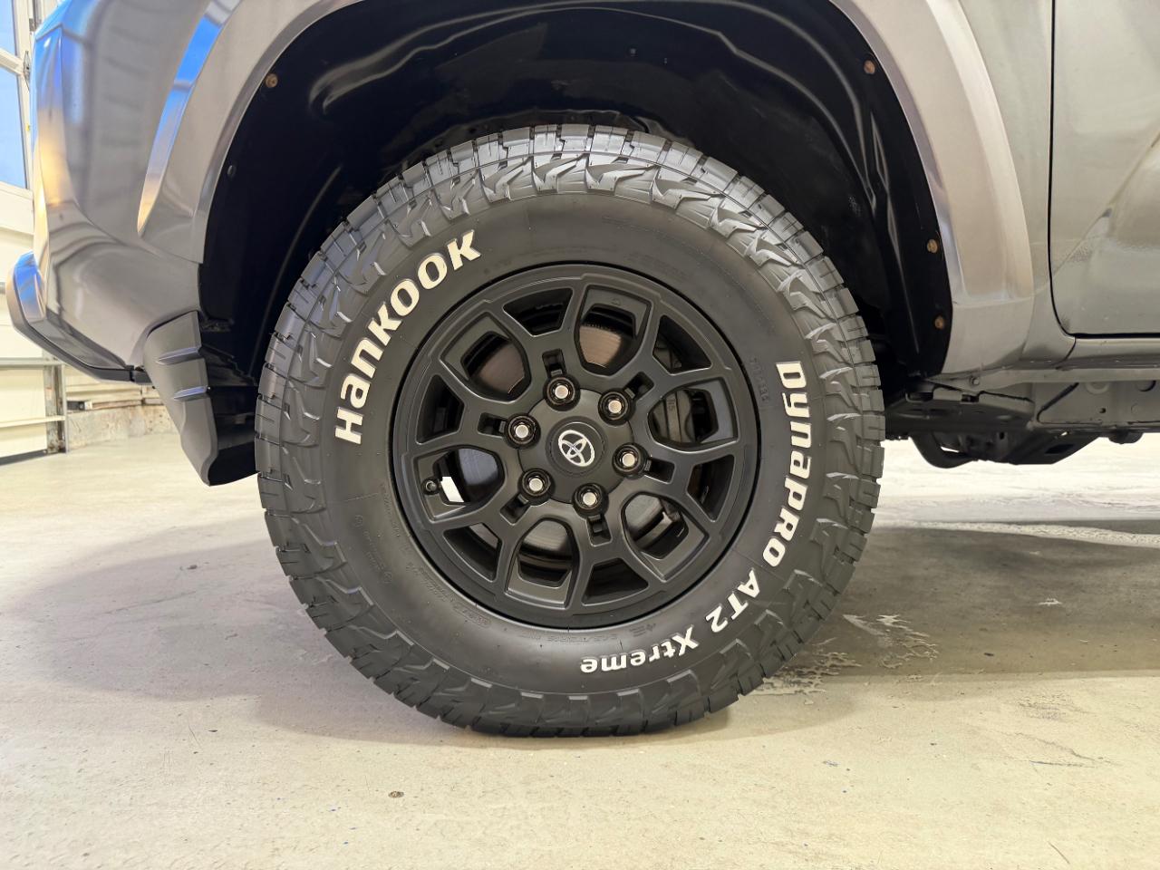 Toyota Tacoma 4WD SR5 Double Cab 5' Bed V6 AT (Natl) 2020