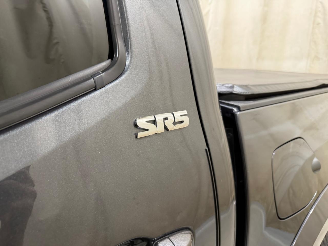 Toyota Tacoma 4WD SR5 Double Cab 5' Bed V6 AT (Natl) 2020