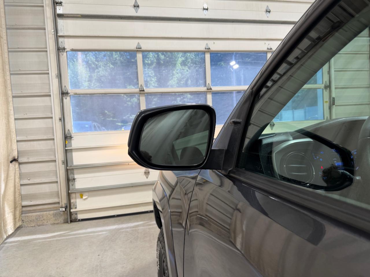 Toyota Tacoma 4WD SR5 Double Cab 5' Bed V6 AT (Natl) 2020