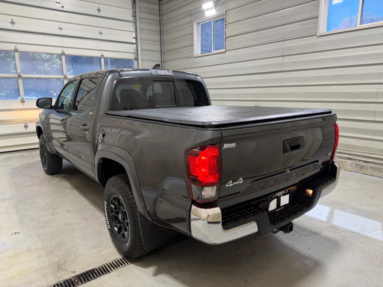 Toyota Tacoma 4WD SR5 Double Cab 5' Bed V6 AT (Natl) 2020