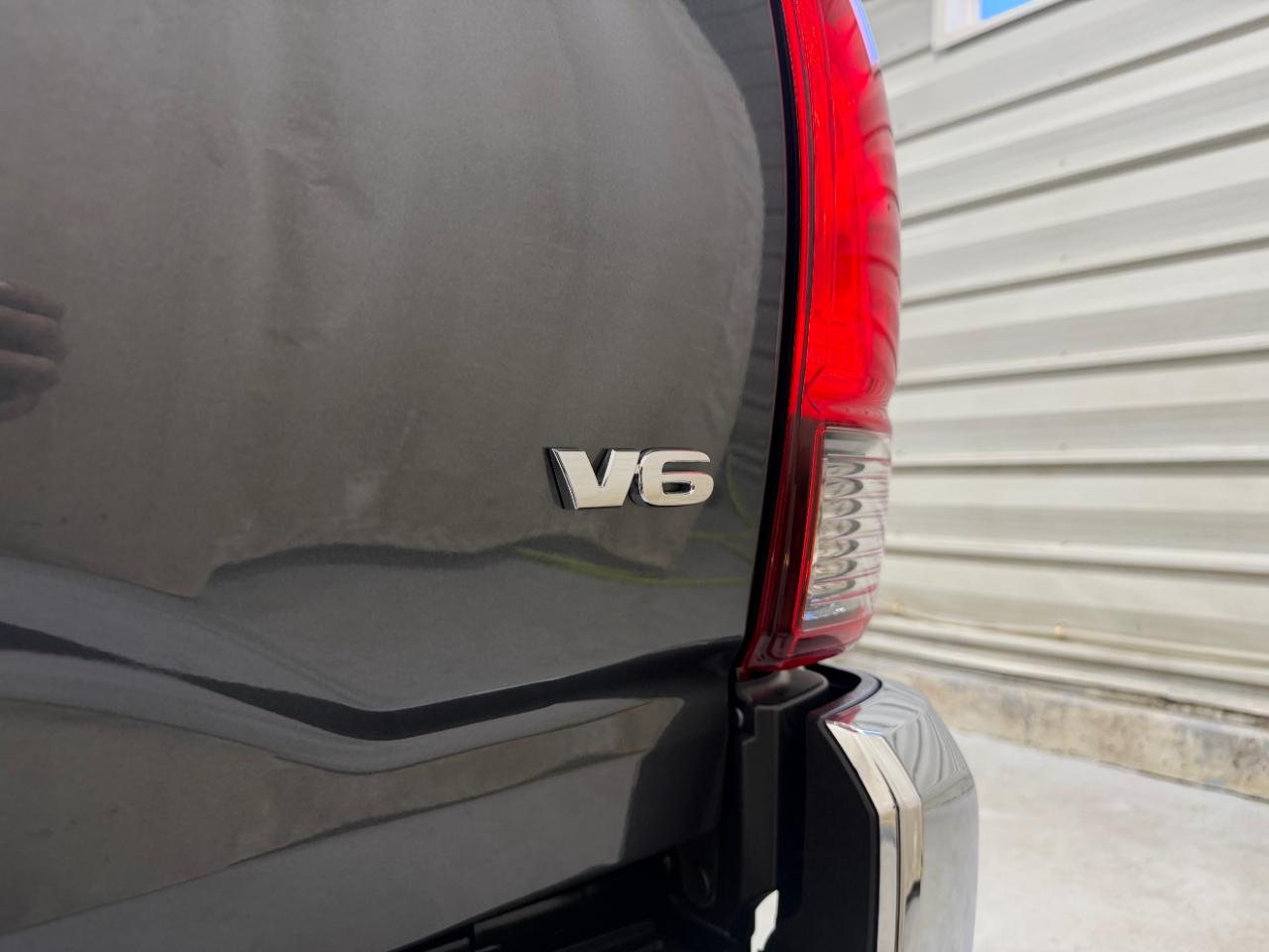 Toyota Tacoma 4WD SR5 Double Cab 5' Bed V6 AT (Natl) 2020