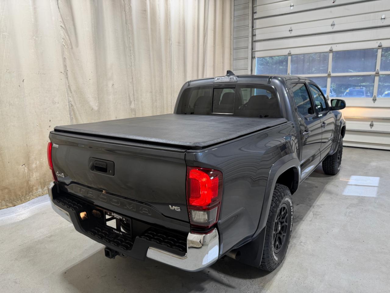 Toyota Tacoma 4WD SR5 Double Cab 5' Bed V6 AT (Natl) 2020