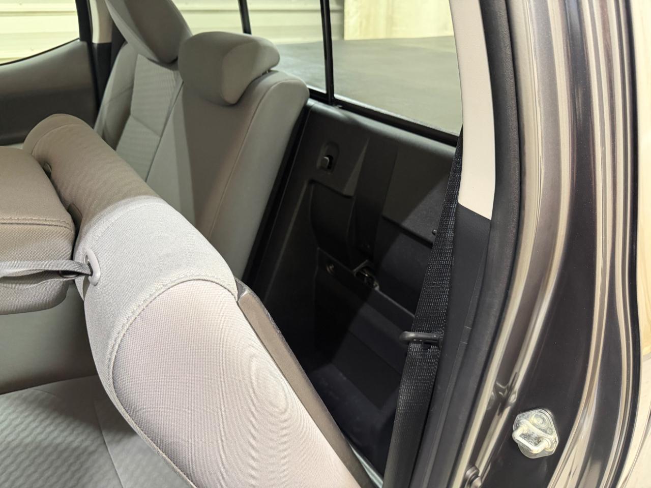 Toyota Tacoma 4WD SR5 Double Cab 5' Bed V6 AT (Natl) 2020