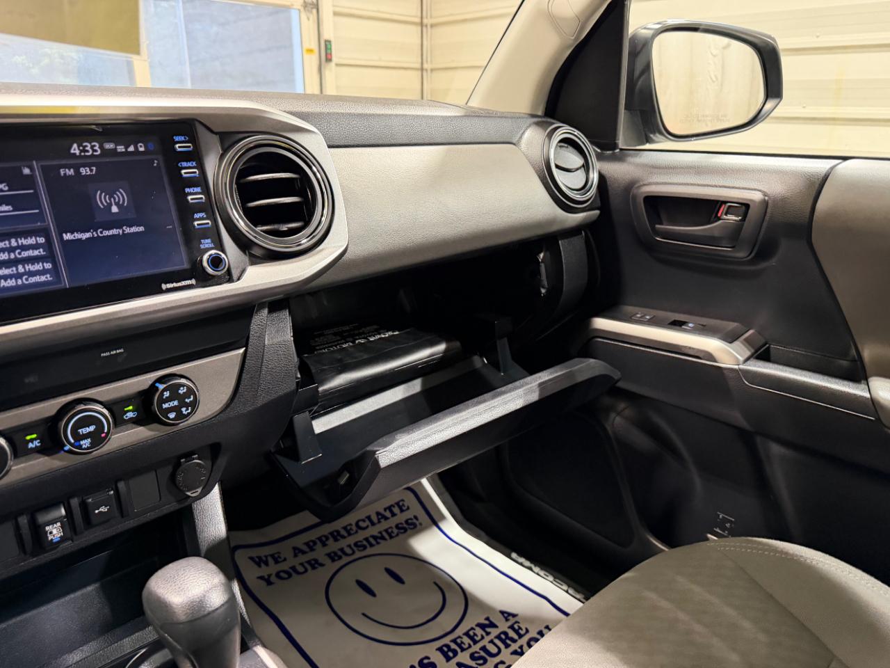 Toyota Tacoma 4WD SR5 Double Cab 5' Bed V6 AT (Natl) 2020