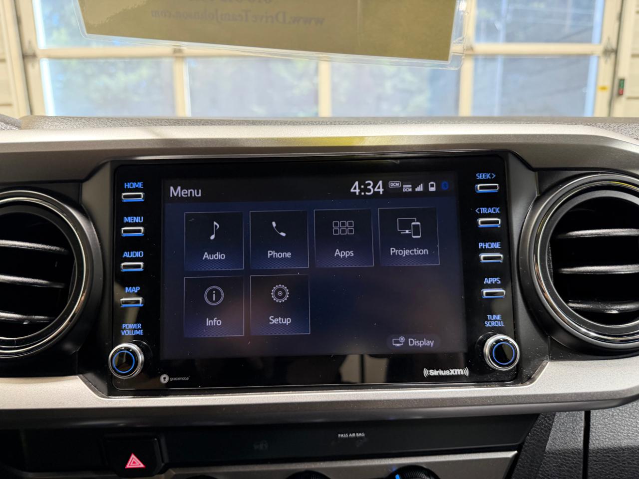 Toyota Tacoma 4WD SR5 Double Cab 5' Bed V6 AT (Natl) 2020