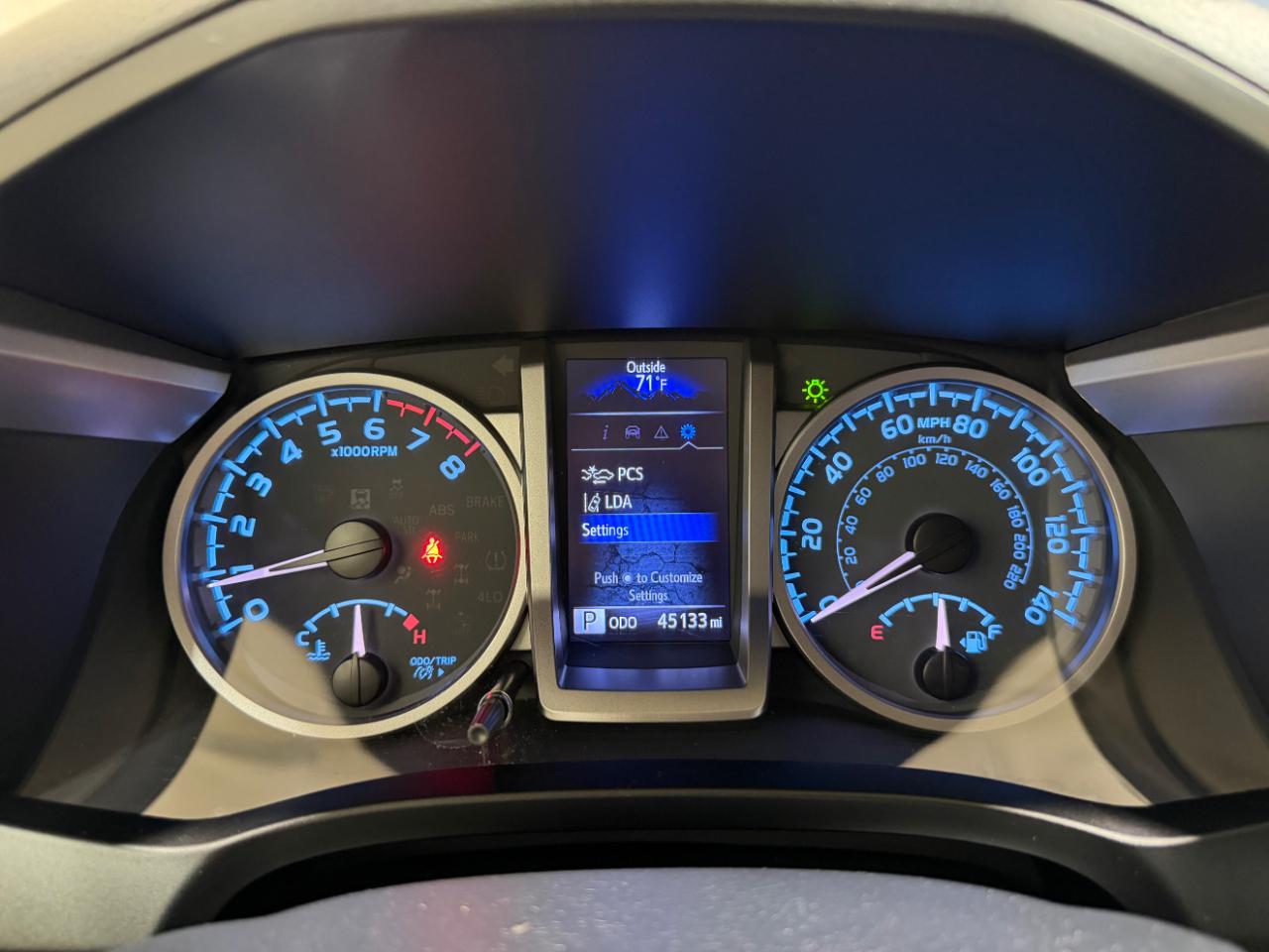 Toyota Tacoma 4WD SR5 Double Cab 5' Bed V6 AT (Natl) 2020