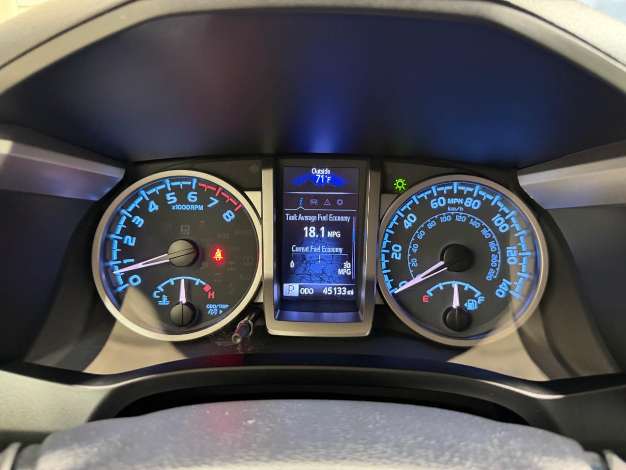 Toyota Tacoma 4WD SR5 Double Cab 5' Bed V6 AT (Natl) 2020