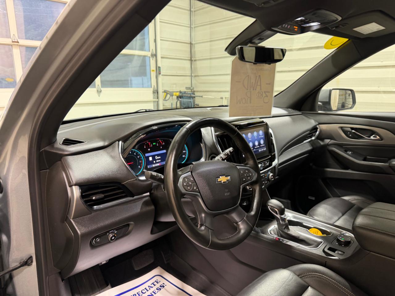 Chevrolet Traverse AWD 4dr LT Leather 2023