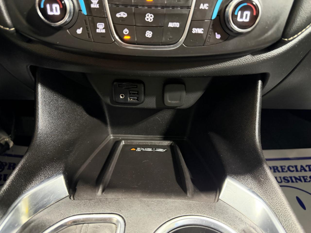 Chevrolet Traverse AWD 4dr LT Leather 2023