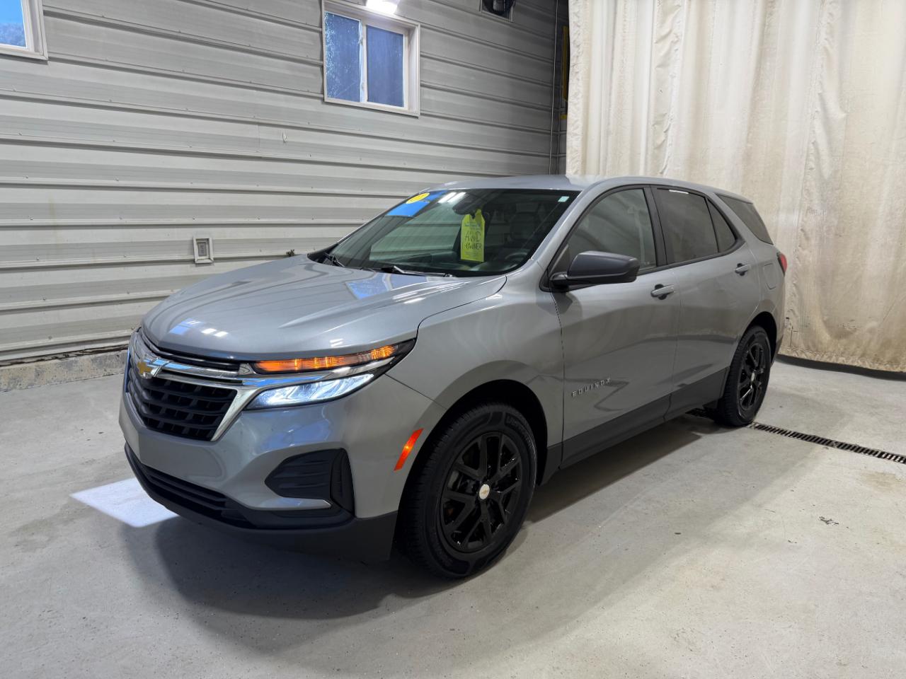 Chevrolet Equinox AWD 4dr LS w/1FL 2023