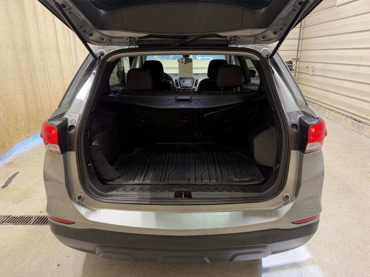 Chevrolet Equinox AWD 4dr LS w/1FL 2023