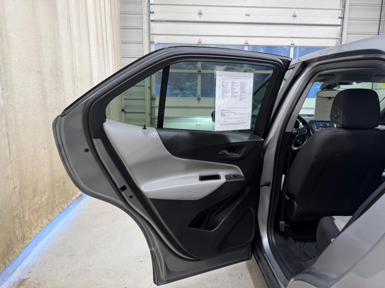 Chevrolet Equinox AWD 4dr LS w/1FL 2023