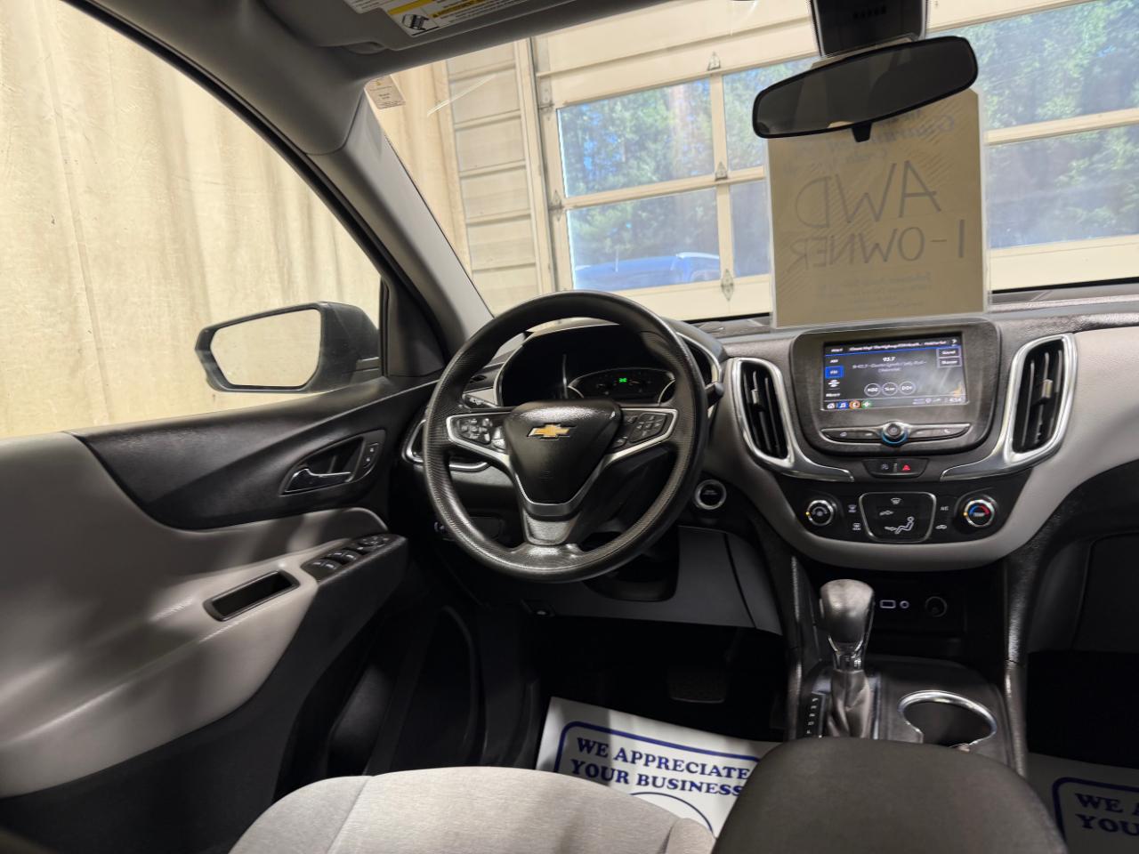 Chevrolet Equinox AWD 4dr LS w/1FL 2023