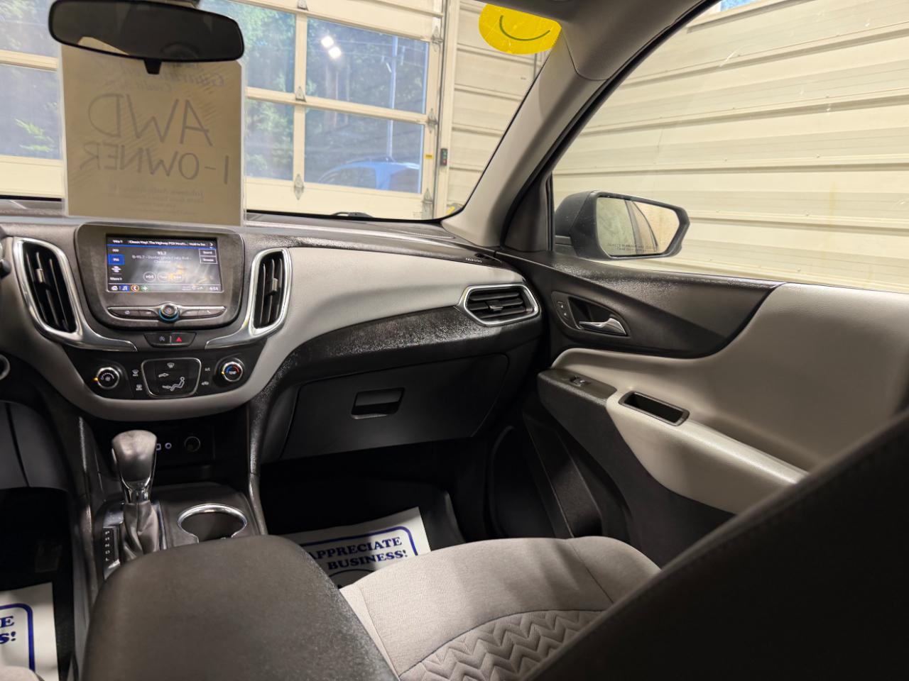 Chevrolet Equinox AWD 4dr LS w/1FL 2023