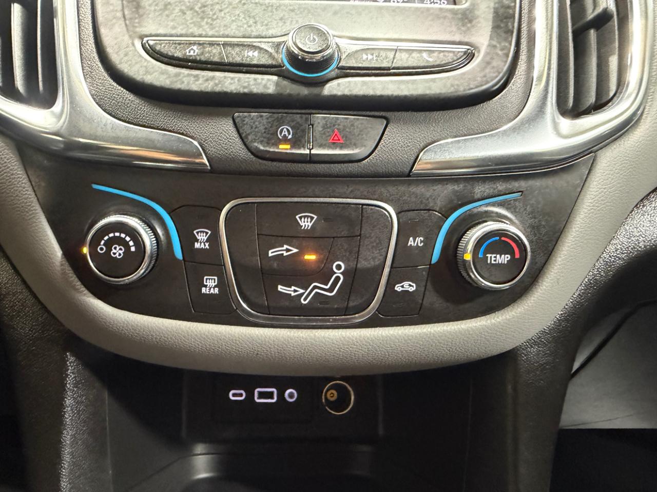Chevrolet Equinox AWD 4dr LS w/1FL 2023