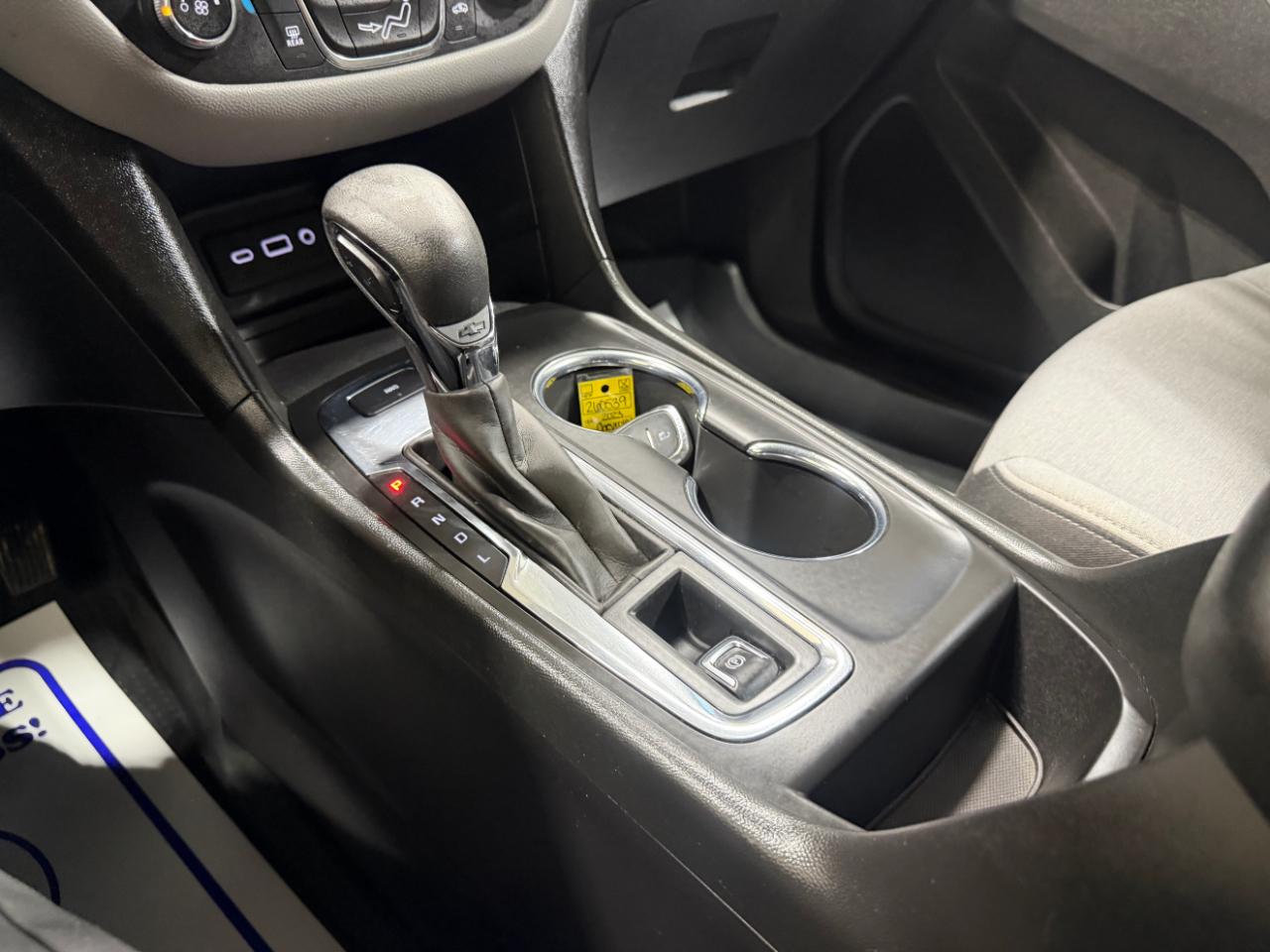 Chevrolet Equinox AWD 4dr LS w/1FL 2023