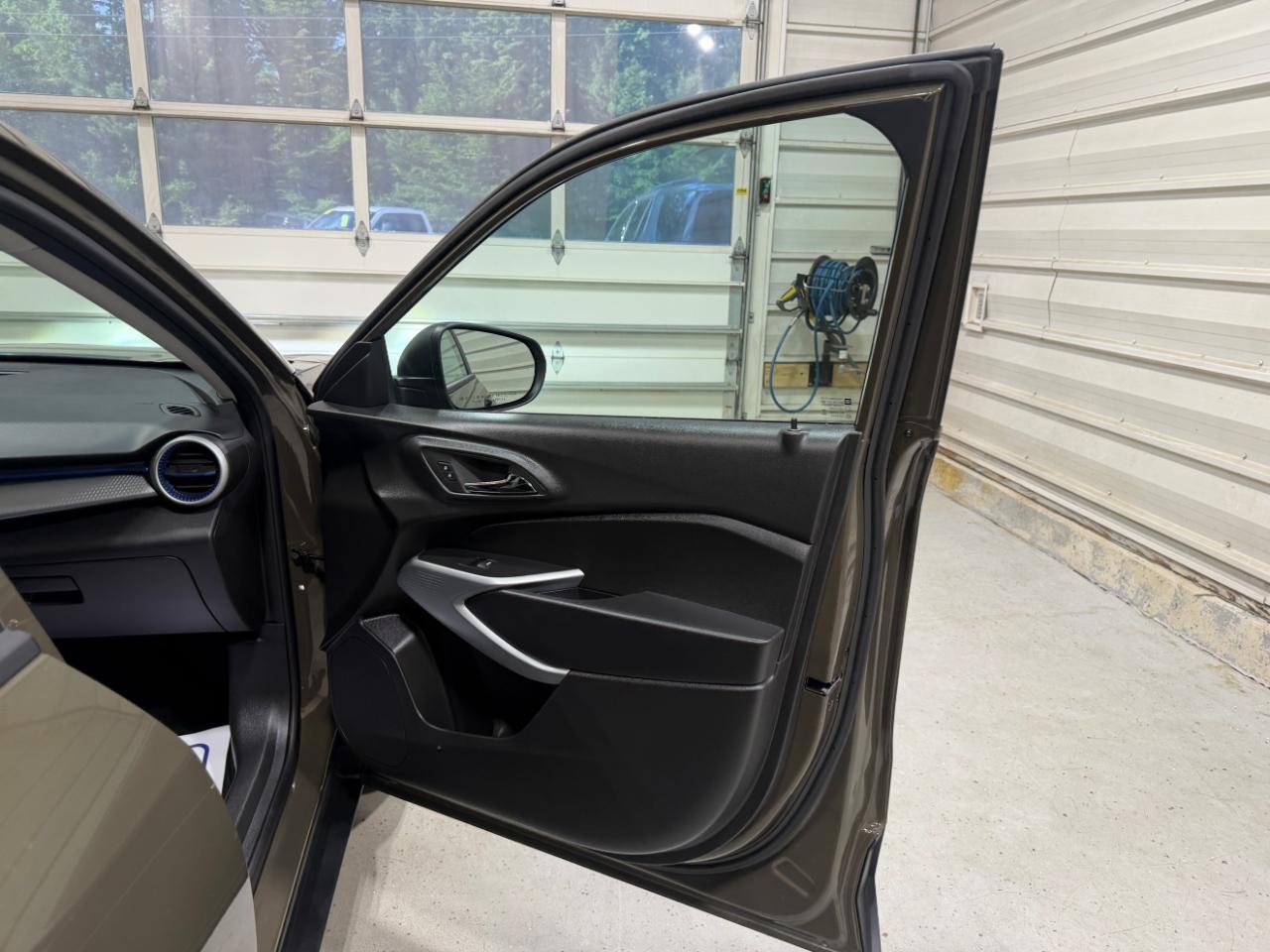 Chevrolet Trax FWD 4dr LS 2024