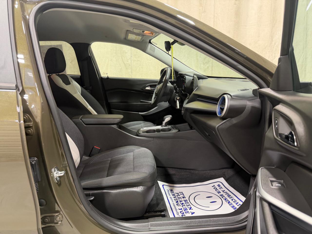 Chevrolet Trax FWD 4dr LS 2024