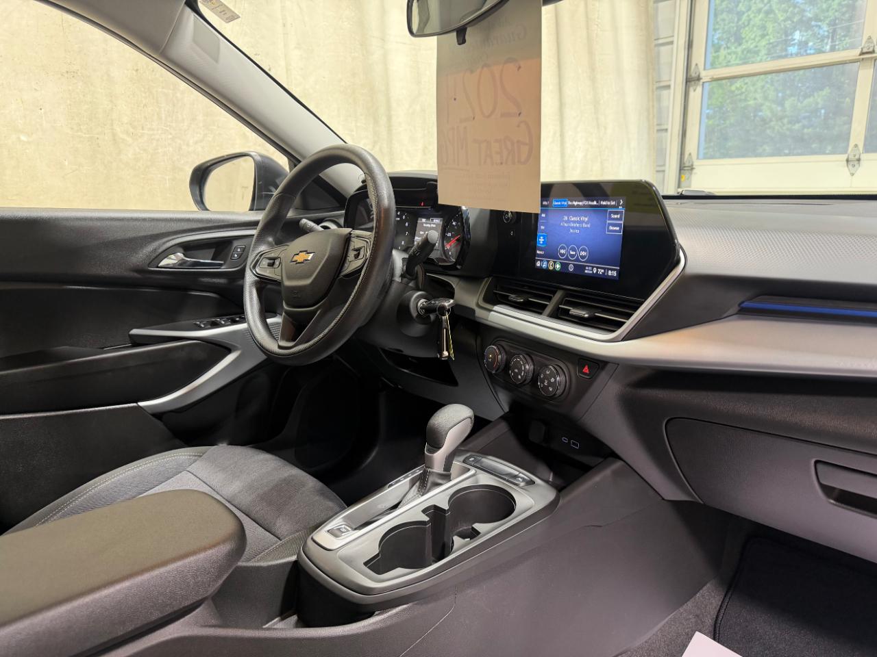 Chevrolet Trax FWD 4dr LS 2024