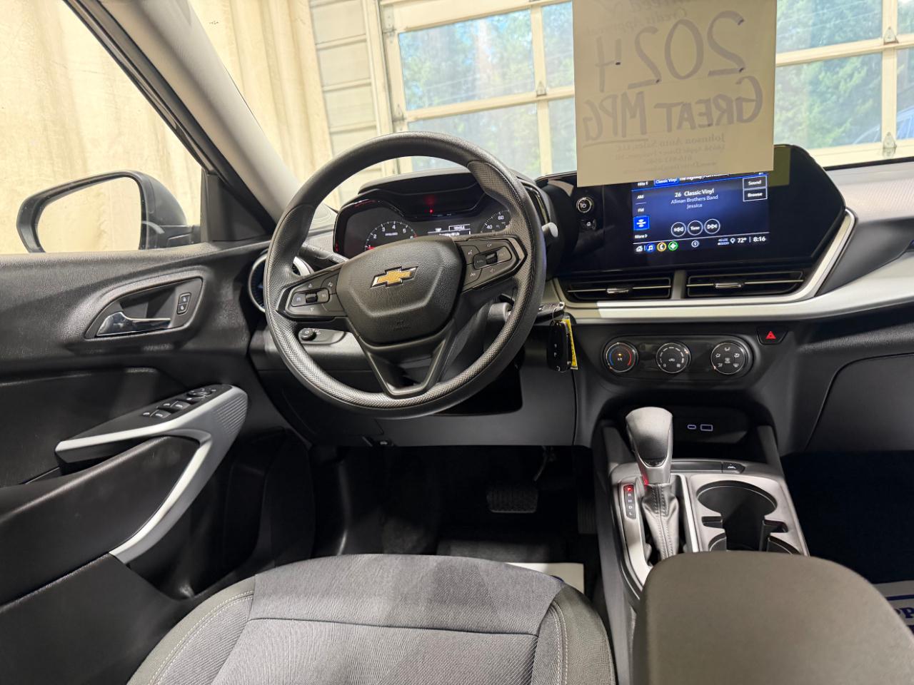 Chevrolet Trax FWD 4dr LS 2024