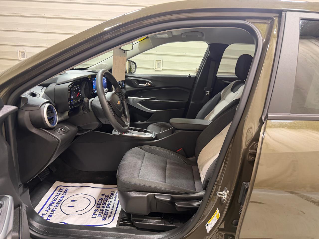 Chevrolet Trax FWD 4dr LS 2024