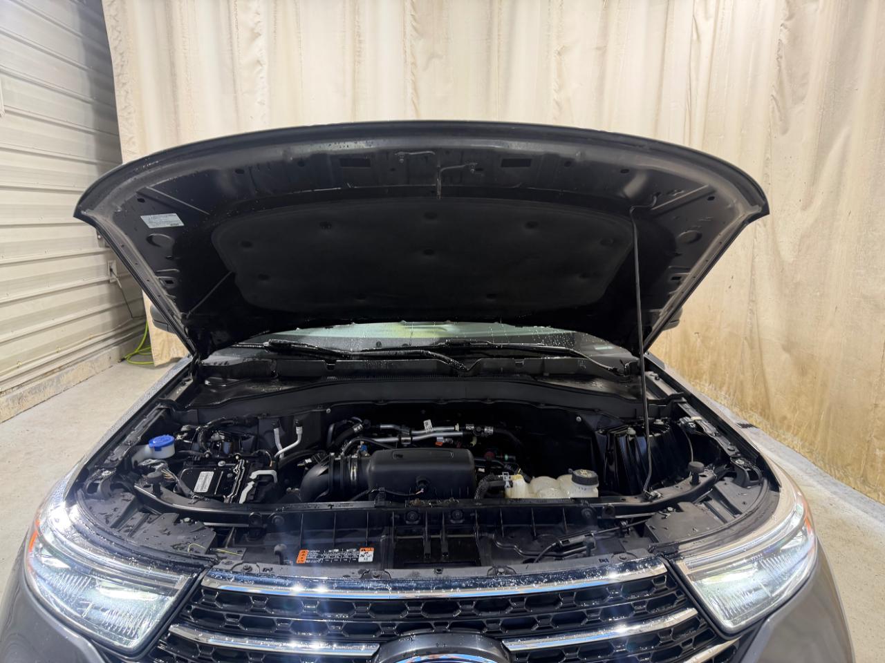 Ford Explorer XLT 4WD 2023