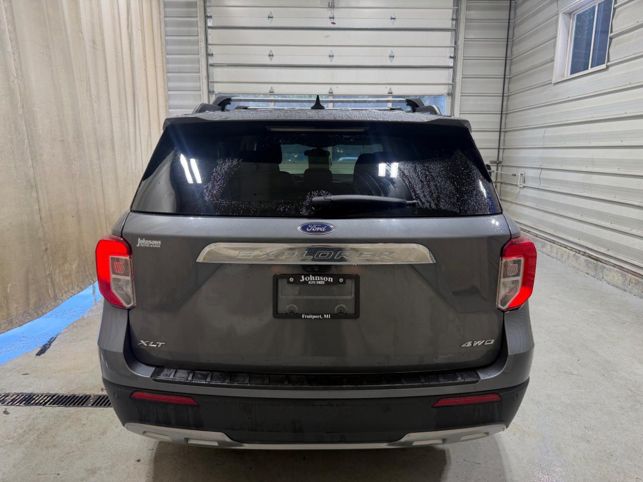 Ford Explorer XLT 4WD 2023