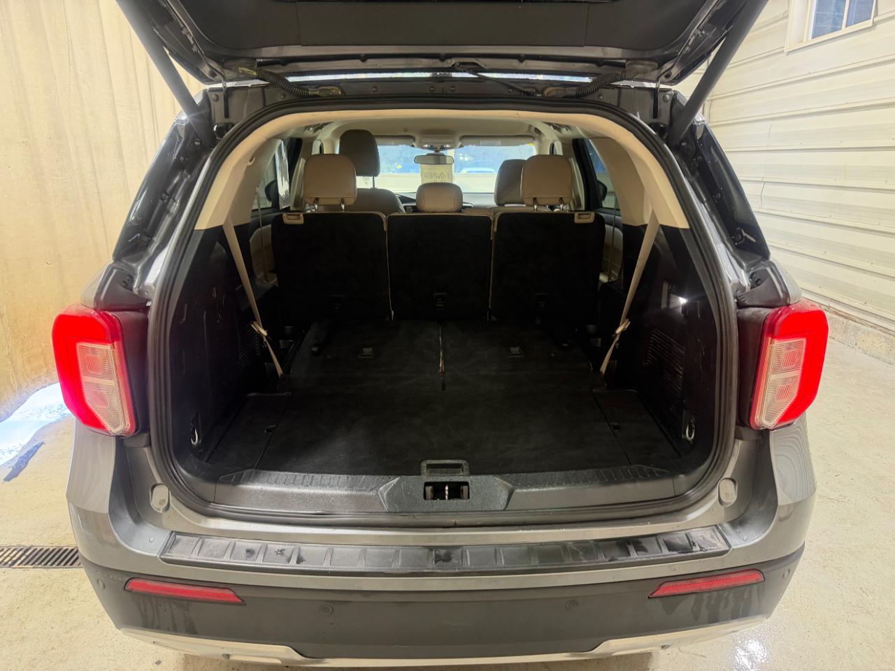 Ford Explorer XLT 4WD 2023