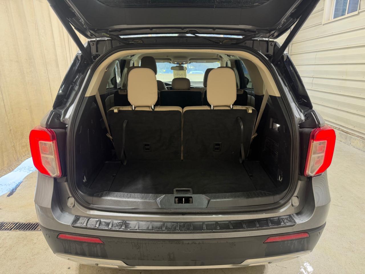 Ford Explorer XLT 4WD 2023