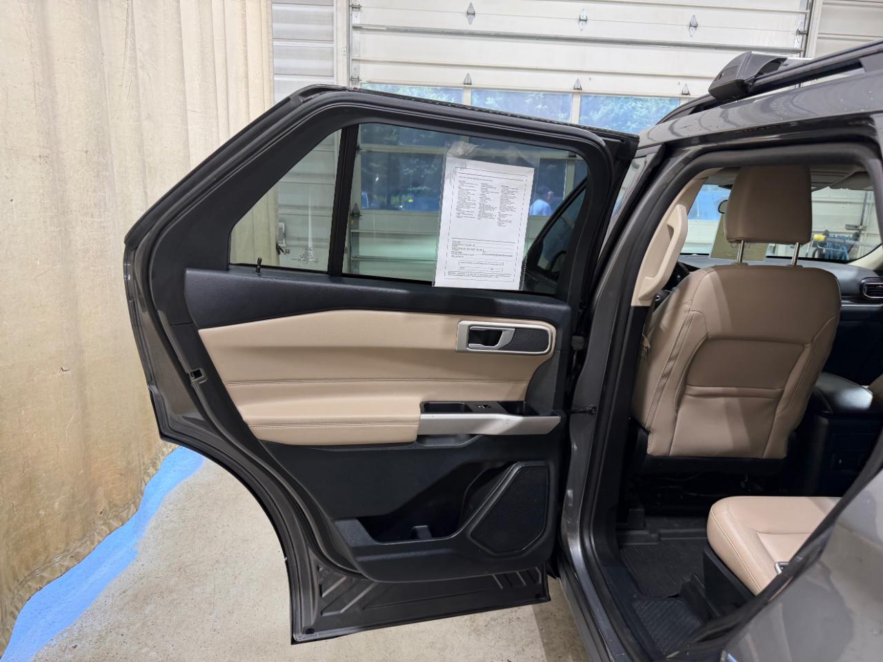 Ford Explorer XLT 4WD 2023