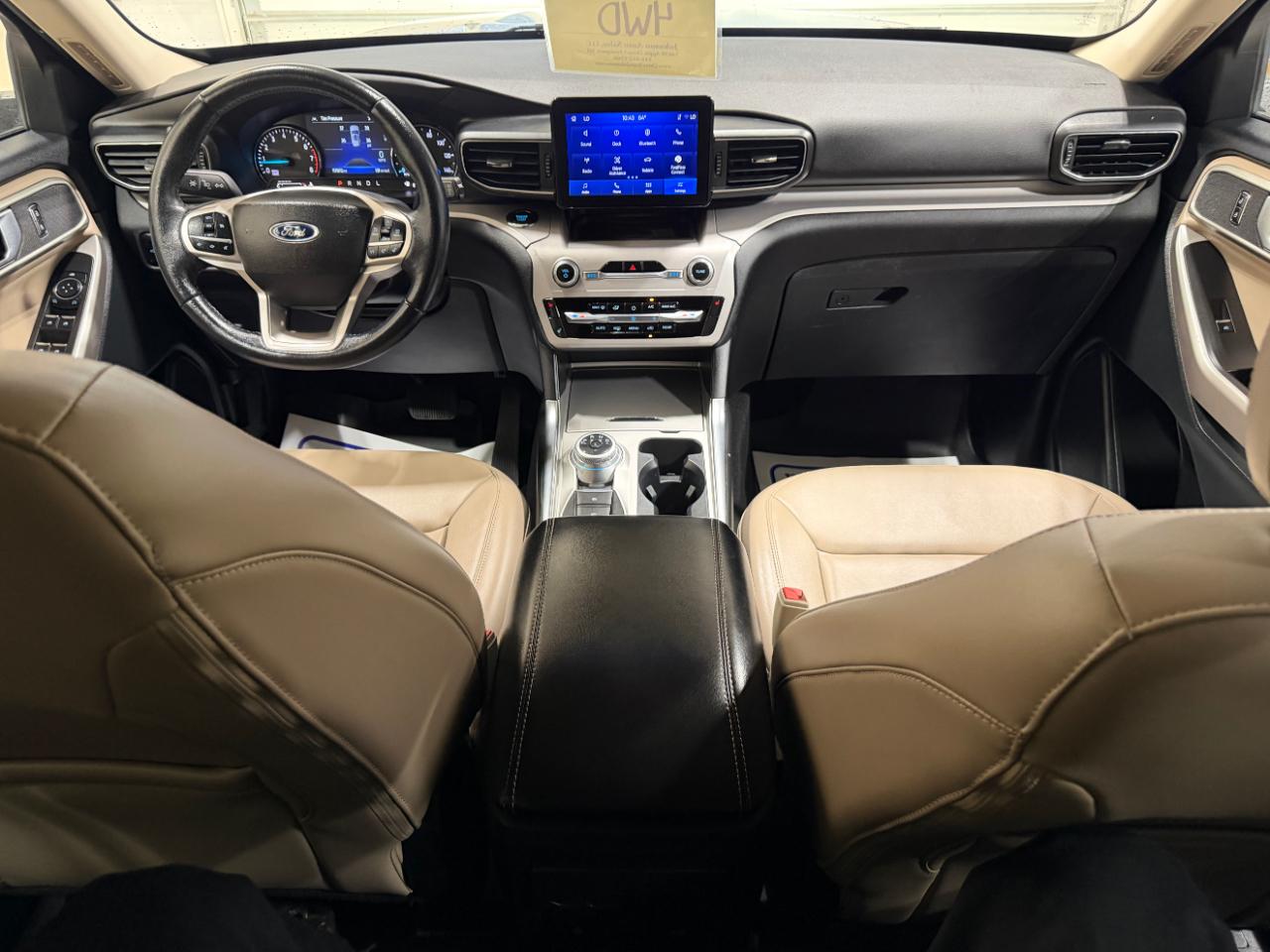 Ford Explorer XLT 4WD 2023