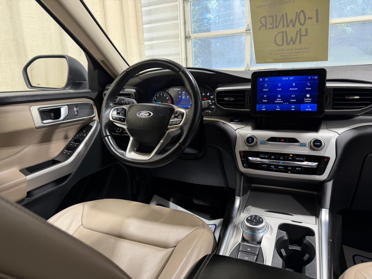 Ford Explorer XLT 4WD 2023