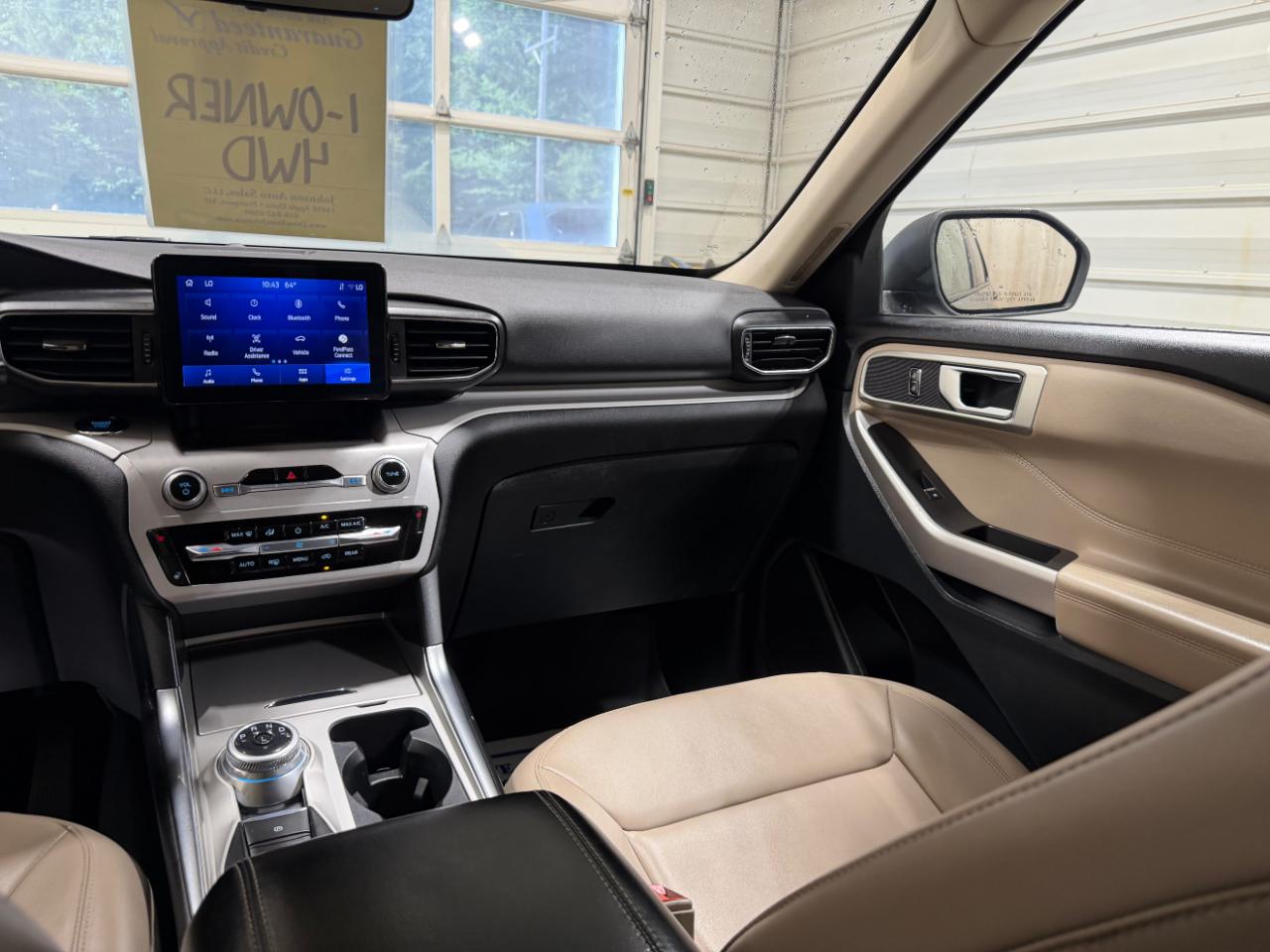 Ford Explorer XLT 4WD 2023