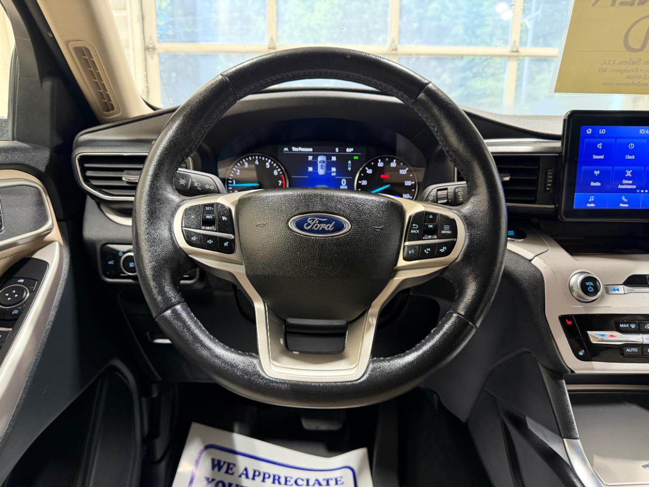 Ford Explorer XLT 4WD 2023