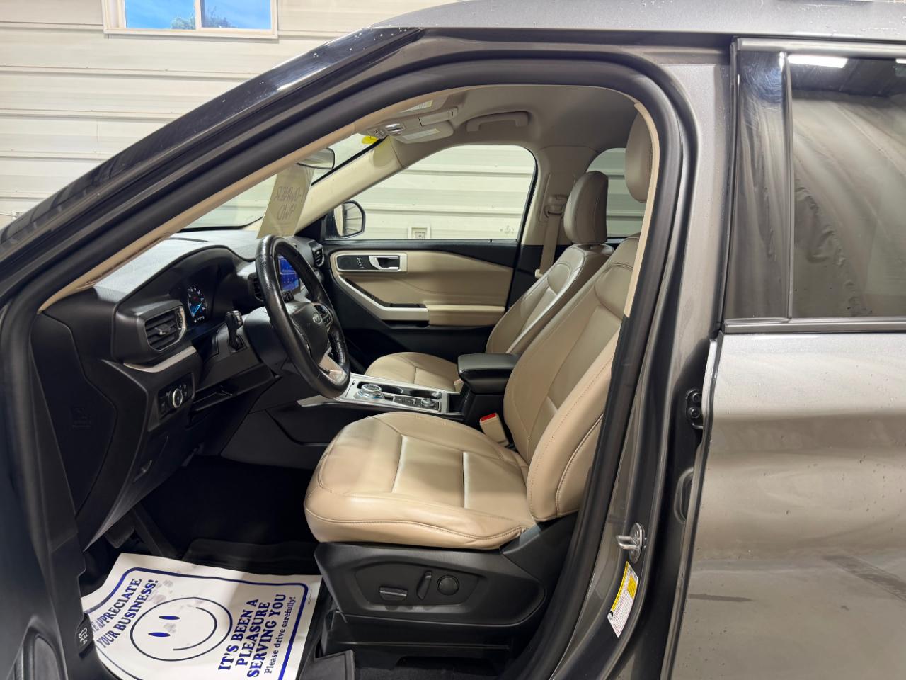 Ford Explorer XLT 4WD 2023