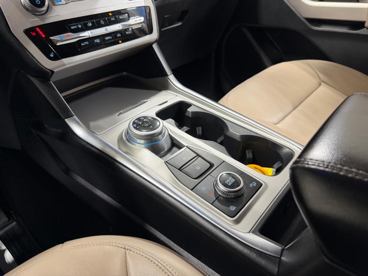 Ford Explorer XLT 4WD 2023
