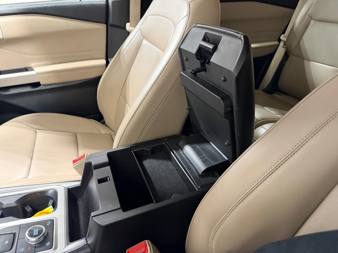 Ford Explorer XLT 4WD 2023