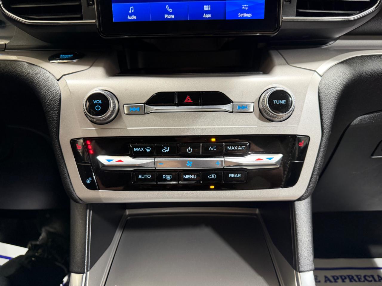 Ford Explorer XLT 4WD 2023