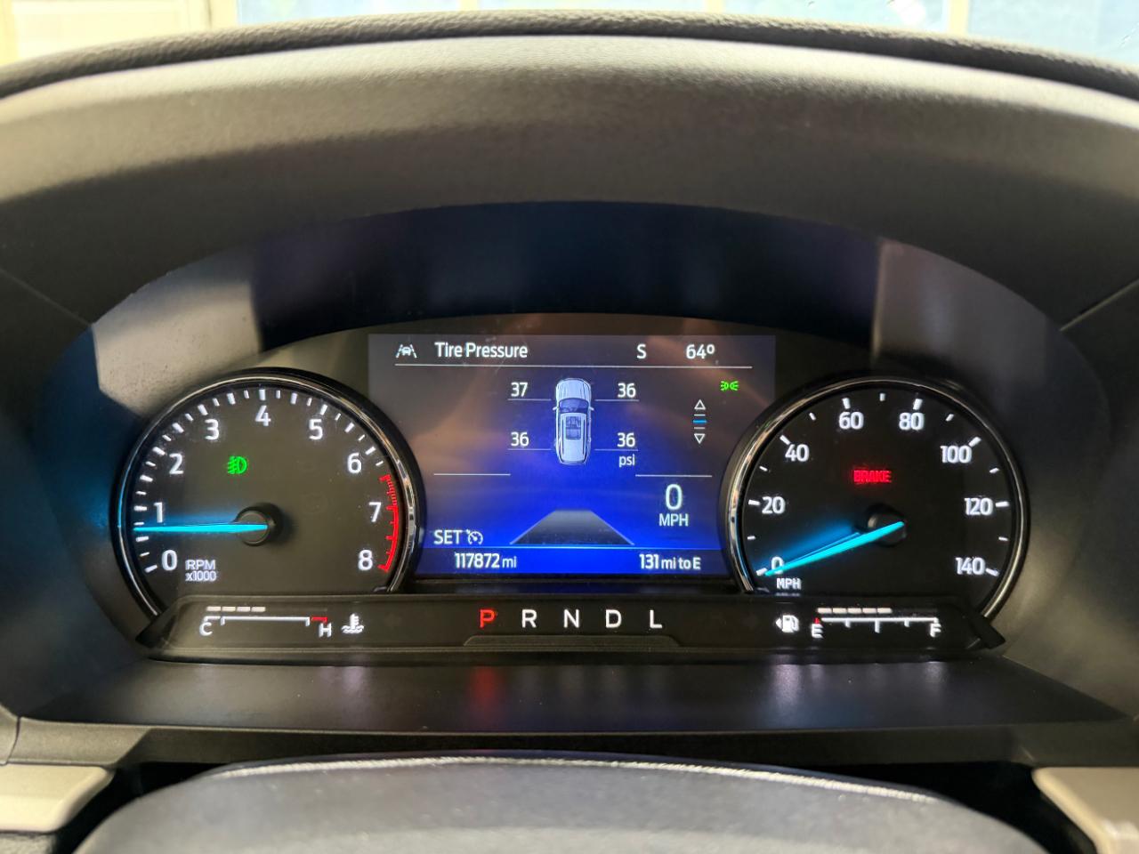 Ford Explorer XLT 4WD 2023