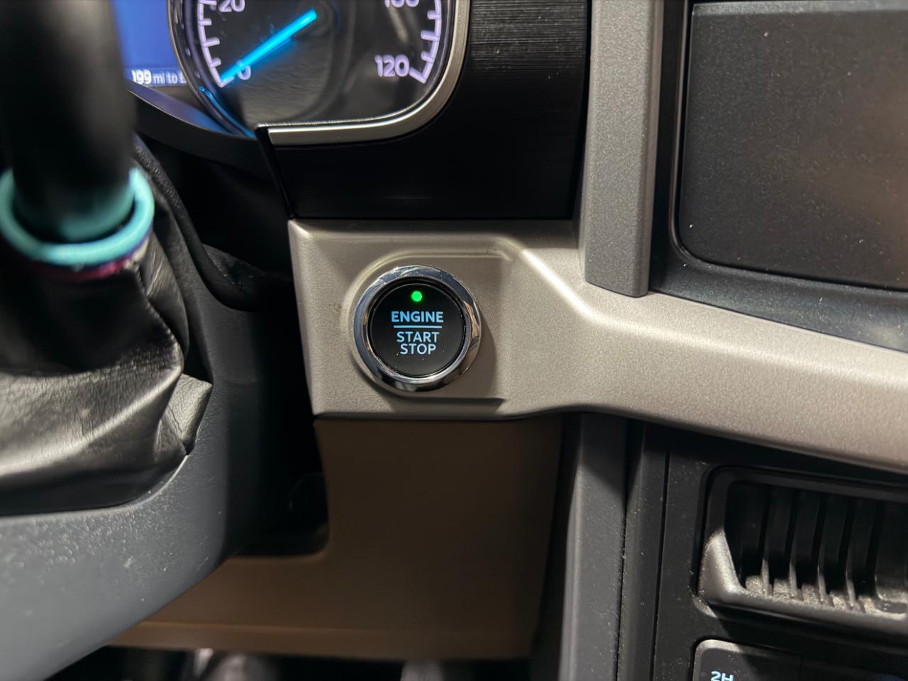 Ford F-150 XLT 4WD SuperCrew 5.5' Box 2022