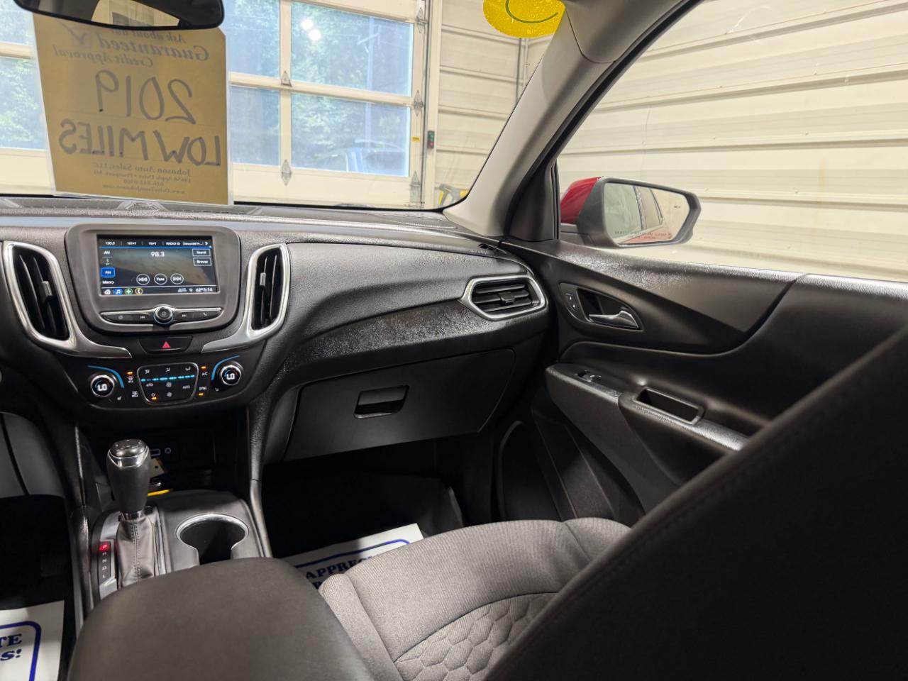 Chevrolet Equinox AWD 4dr LT w/1LT 2019