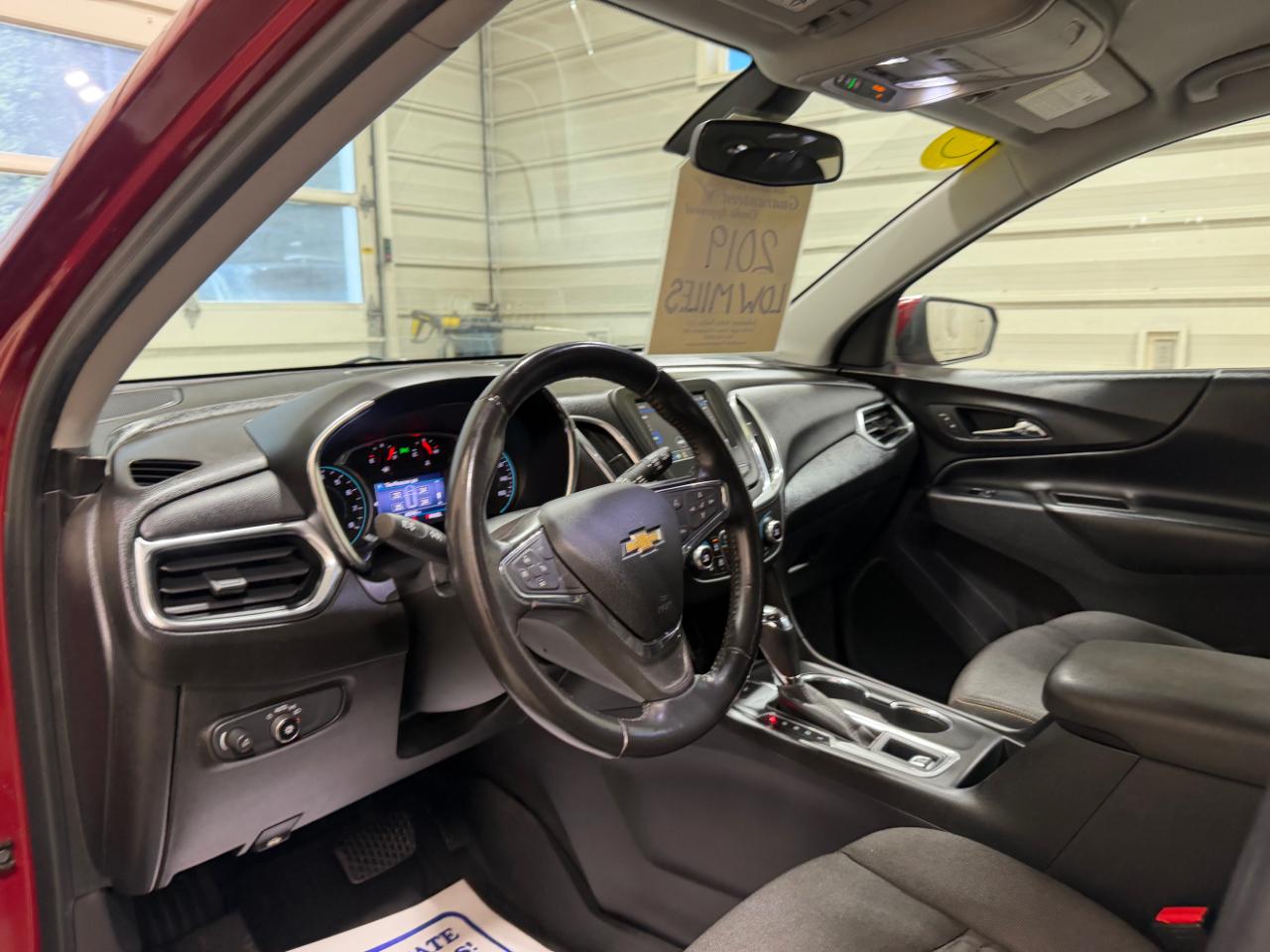 Chevrolet Equinox AWD 4dr LT w/1LT 2019